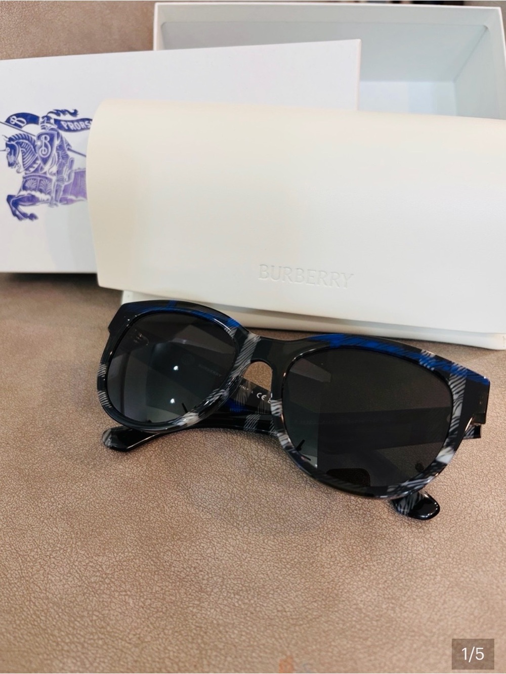 Burberry sunglasses Black and Blue nova check